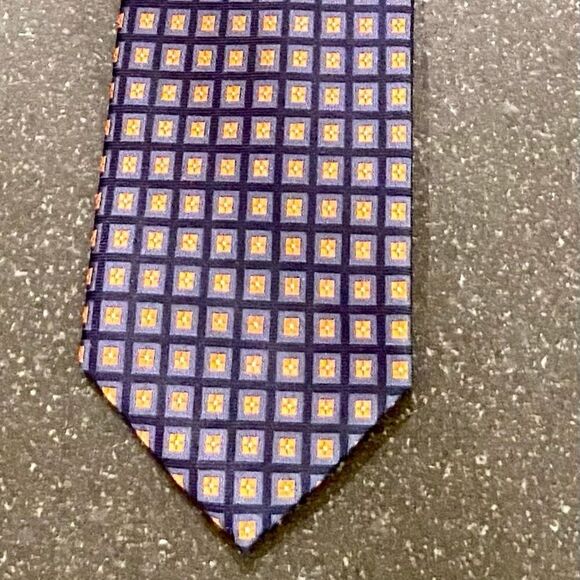 TOMMY HILFIGER Silk Navy Blue/Gold Square Tie EUC - Picture 3 of 5